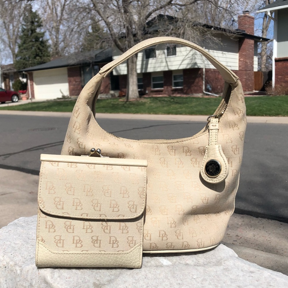 Dooney & Bourke mini short shoulder bag